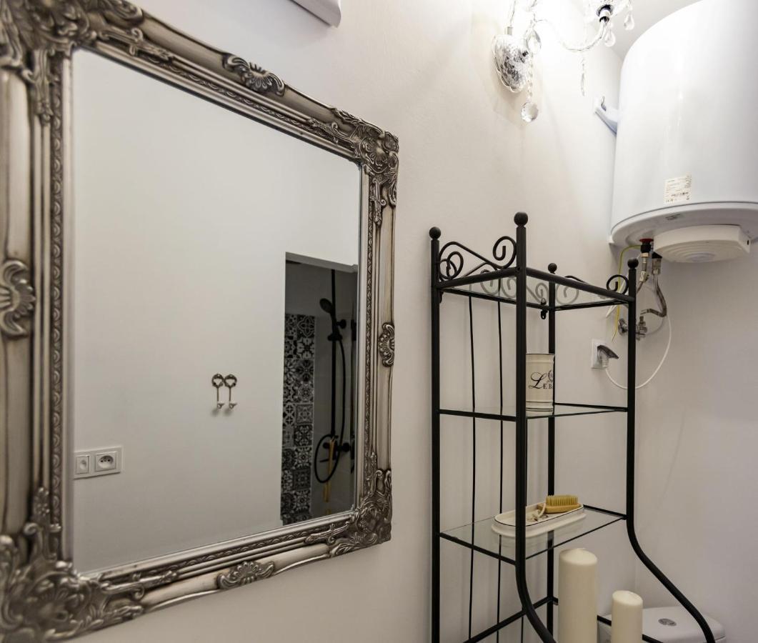 Apartman Charlotte V Dome So Studnou Na Streche Banska Stiavnica Luaran gambar